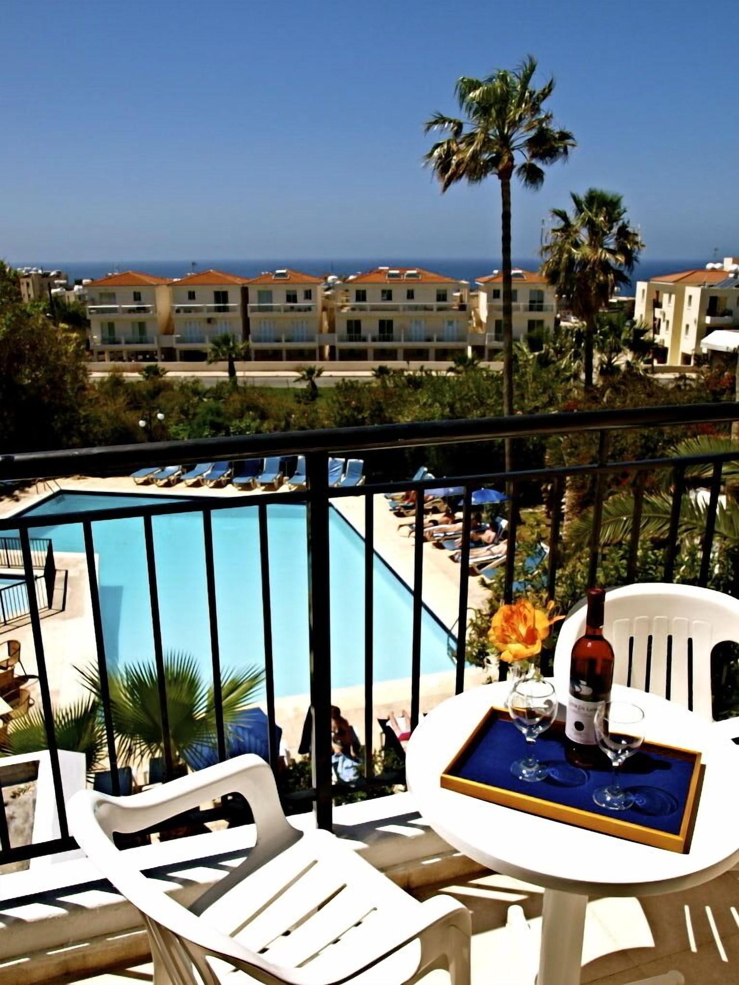 Hilltop Gardens Hotel Apartments Pafos Dış mekan fotoğraf