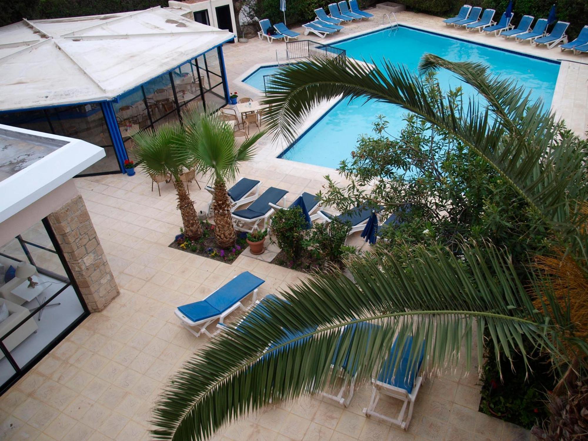 Hilltop Gardens Hotel Apartments Pafos Dış mekan fotoğraf