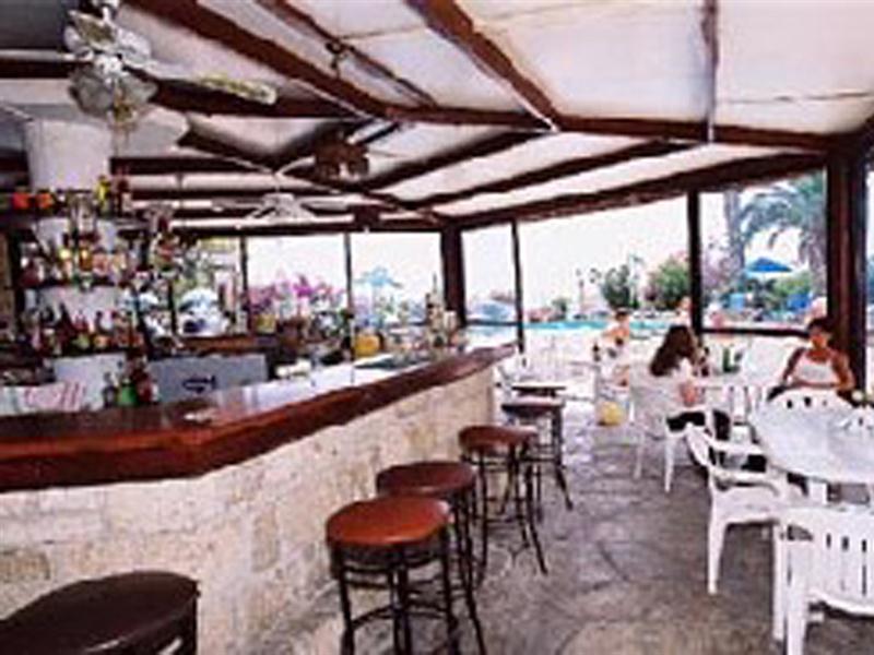 Hilltop Gardens Hotel Apartments Pafos Dış mekan fotoğraf