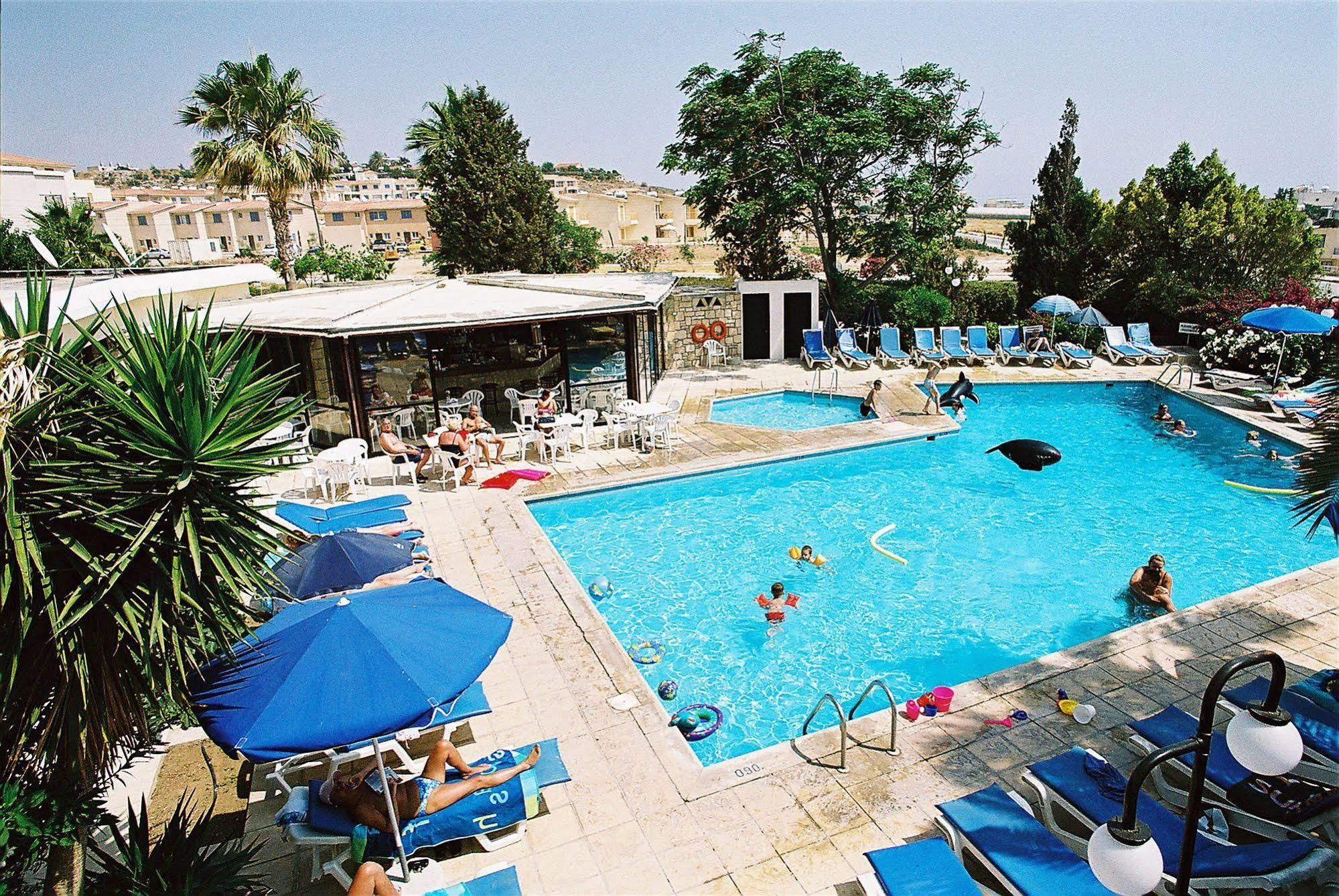 Hilltop Gardens Hotel Apartments Pafos Dış mekan fotoğraf